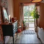 La Bougainvilliere Cours (Deux-Sevres)