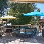 Guest house La Bougainvilliere