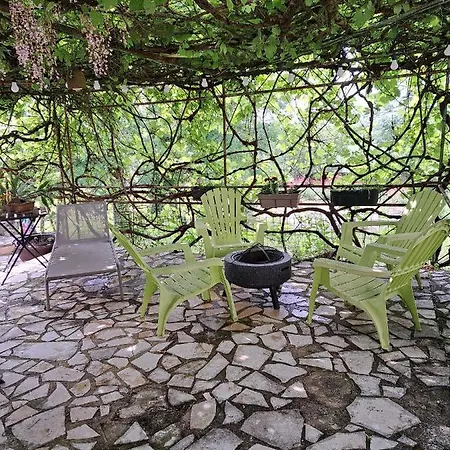 La Bougainvilliere 4*