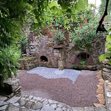 La Bougainvilliere Guest house Cours (Deux-Sevres)