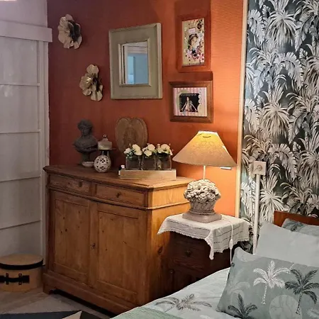 Nyaraló Maison De Charme 10 Personnes Cours (Deux-Sevres)